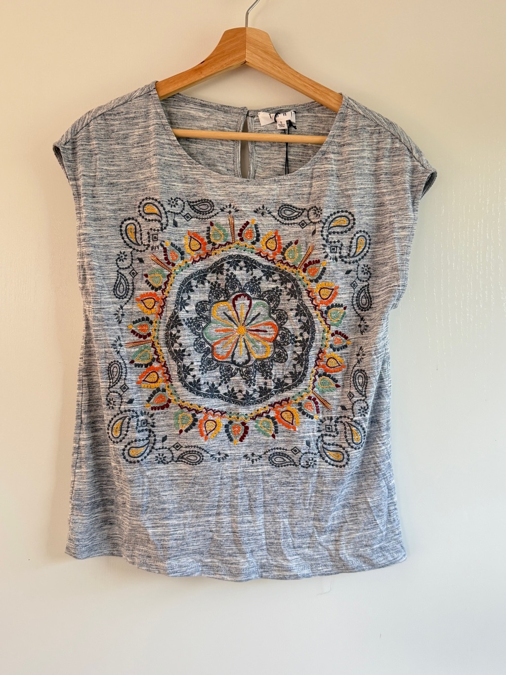 THML Heather Gray Short Sleeve Tee with Colorful Embroidered Medallion